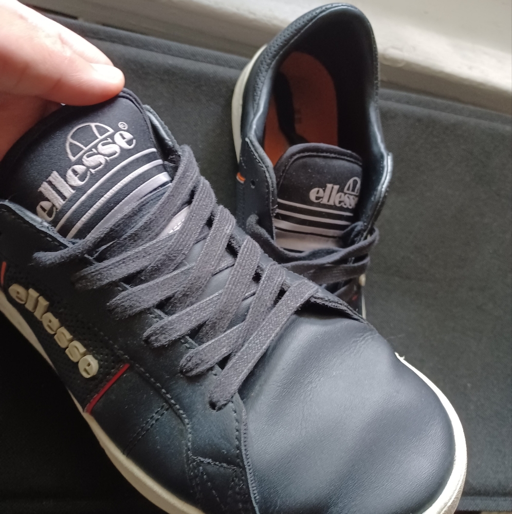Ellesse Black Sneakers size 9